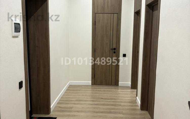 2-комнатная квартира · 70.3 м² · 4/6 этаж, мкр. Алтын орда, Тауелсиздик 11А за 36.5 млн ₸ в Актобе — фото 12