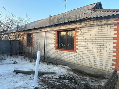 Отдельный дом · 4 комнаты · 54 м² · 10 сот., Молодёжная за 15 млн ₸ в Актобе, жилой массив Жилянка