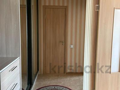 1-комнатная квартира, 45 м², 2/5 этаж помесячно, Каратал мкр 60 за 120 000 〒 в Талдыкоргане