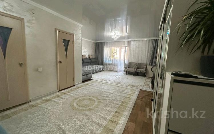 3-бөлмелі пәтер · 90 м² · 4/5 қабат, мкр Каратал 57 — Продам 3х комнатный квартира в микрорайоне Каратал общ площадь 90х ква, бағасы: 27.5 млн ₸ в Талдыкоргане — фото 2