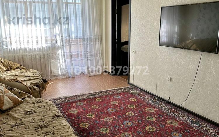 3-бөлмелі пәтер · 64 м² · 4/5 қабат, мкр Юго-Восток, Мкр Юго-Восток, 29й микрорайон 12 — КарГу, бағасы: 200 000 ₸ в Караганде, Казыбек би р-н — фото 2