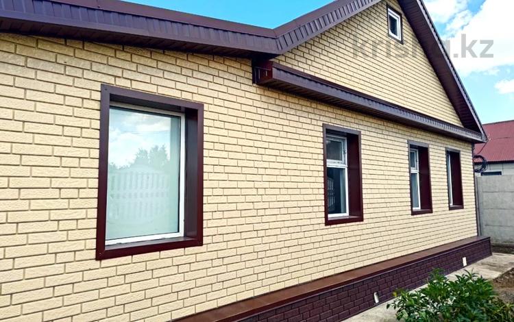 Отдельный дом · 4 комнаты · 76 м² · 6 сот., Курчатова за 14.9 млн 〒 в Караганде, Алихана Бокейханова р-н — фото 2