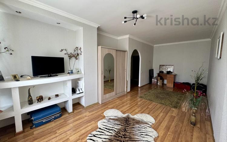 1-бөлмелі пәтер · 50 м² · 8/14 қабат, Б. Момышулы 14, бағасы: 25 млн ₸ в Астане, Алматы р-н — фото 2