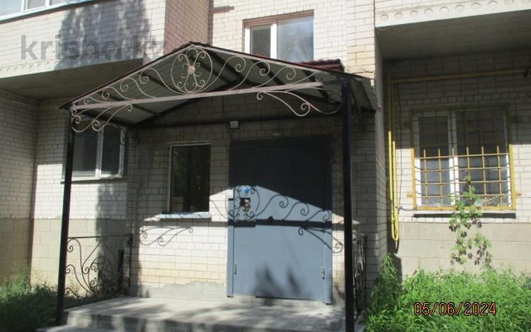 2-бөлмелі пәтер · 81.6 м² · 5/5 қабат, Тынышбаева 51, бағасы: 25 млн ₸ в Актобе — фото 2