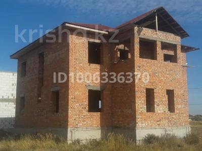 Отдельный дом · 4 комнаты · 210 м² · 10 сот., Тұран 78 — Шакен Айманова за 65 млн ₸ в Косшы