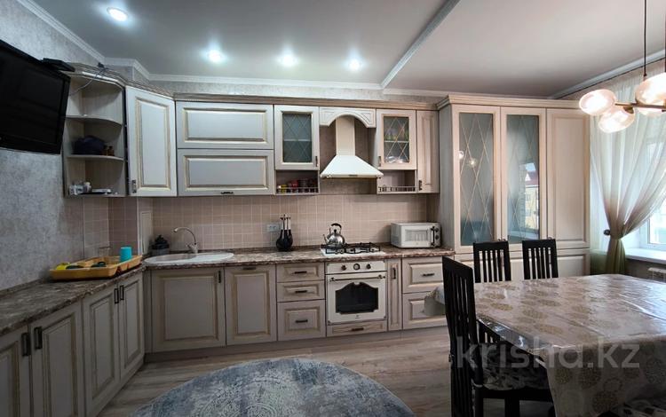 2-комнатная квартира · 98.5 м² · 5/5 этаж, мкр. Алтын орда за 29.5 млн ₸ в Актобе — фото 27