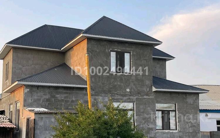 Жеке үй · 6 бөлме · 200 м² · 15 жүзд., Абай 21 — Абай кошесинде Толе би Аль-Фараби касымызда 46-45-252мектептер жакын, бағасы: 60 млн ₸ в Шиели — фото 2