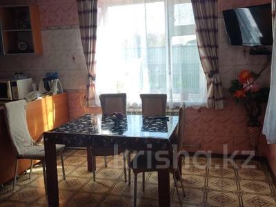 Отдельный дом · 6 комнат · 206.92 м² · 12 сот., Октябрьская 177 за 28 млн 〒 в Щучинске