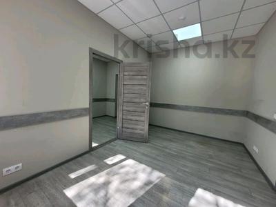 Еркін, кеңселер, кабинеттер және жұмыс орындары · 12 м², бағасы: 102 000 ₸ в Караганде, Казыбек би р-н