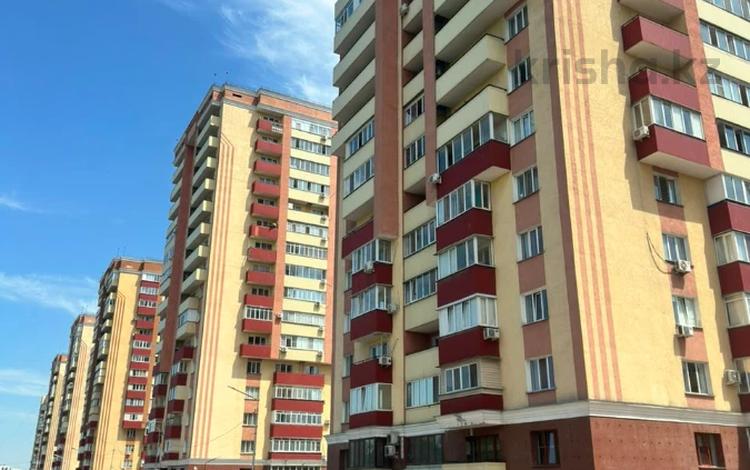 3-комнатная квартира · 115 м² · 5/17 этаж, Жандосова за 79.9 млн ₸ в Алматы, Ауэзовский р-н — фото 2