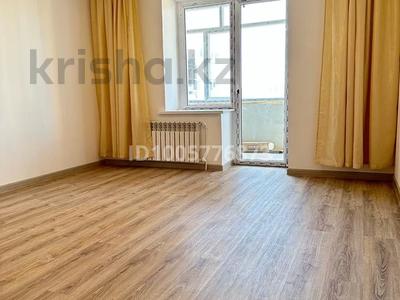 1 комната · 50 м² · 1/9 этаж, ул. самал 72/1 за 60 000 ₸ в Уральске