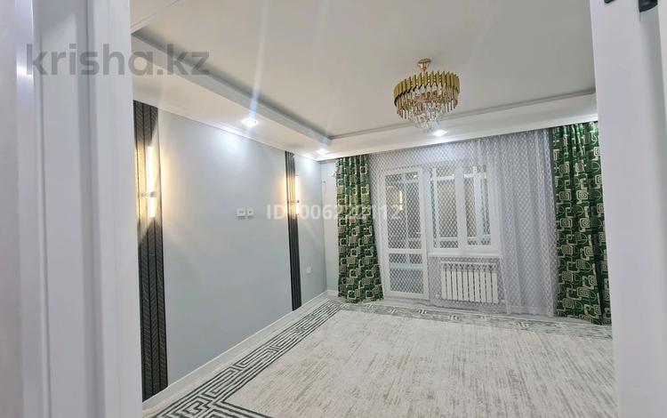 2-бөлмелі пәтер · 70 м² · 6/9 қабат, Нұрсая ш/а., Елорда 6/3, 6/4, 6/5, 6/6, 6/7, 6/8, 6Б, бағасы: 300 000 ₸ в Атырау, мкр Нурсая — фото 3