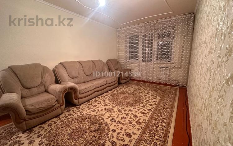 2-комнатная квартира · 50 м² · 4/5 этаж, мкр Акбулым, 5 Мкр 3 за 90 000 ₸ в Таразе — фото 2