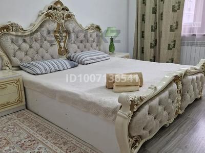 2-комнатная квартира · 80 м² · 2/9 этаж, Валиханова 1 за 300 000 ₸ в Атырау