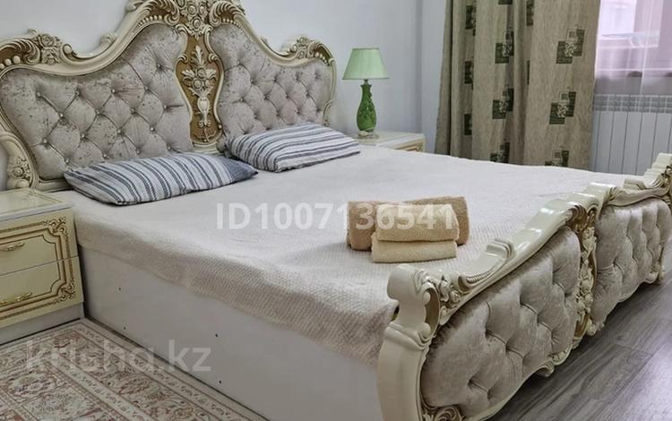 2-бөлмелі пәтер · 80 м² · 2/9 қабат, Валиханова 1, бағасы: 300 000 ₸ в Атырау — фото 10