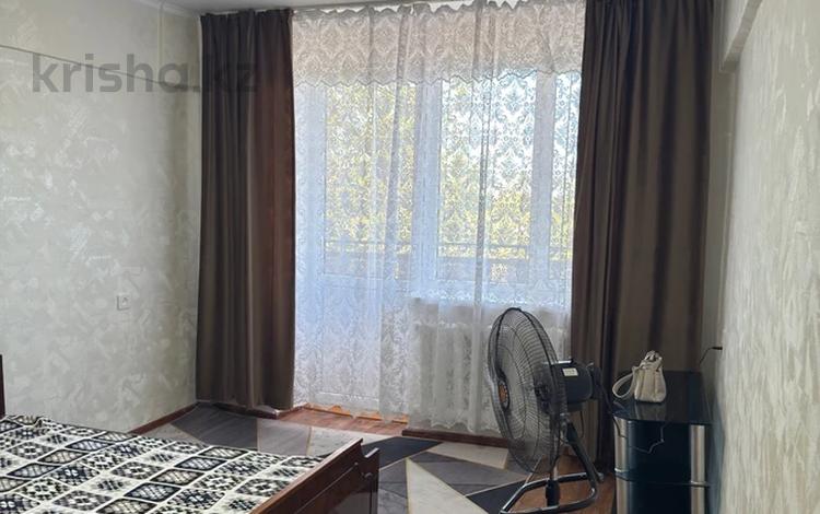 1-комнатная квартира · 35 м² · 3 этаж, Мкр 4 30 за 130 000 ₸ в Конаеве — фото 2