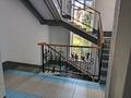 1-бөлмелі пәтер · 54 м² · 2/5 қабат, Алтын орда ш/а., Батыс 2 36 — Капитал плазы, бағасы: 200 000 ₸ в Актобе, мкр. Алтын орда — фото 3