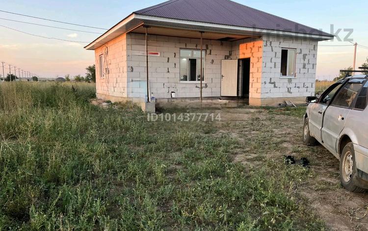 Отдельный дом · 3 комнаты · 82 м² · 8 сот., 9-я ул — Шалкииз-жырау за 15 млн ₸ в Круглоозерном — фото 57