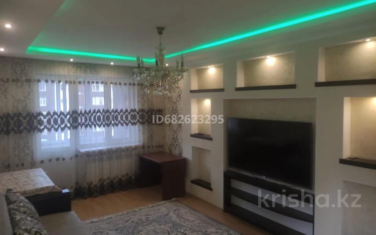 3-бөлмелі пәтер · 90 м² · 8/9 қабат, мкр Нуркент, бағасы: 360 000 ₸ в Алматы, Алатауский р-н — фото 2