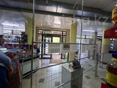 Офисы, магазины и бутики, общепит, медцентры и аптеки, образование · 670 м² за 250 млн ₸ в Караганде, Казыбек би р-н