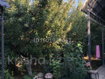 Отдельный дом · 5 комнат · 250 м² · 10 сот., 193-й квартал, 193-й квартал, ул.Майбұлақ 430 — Магазин Береке за 55 млн 〒 в Шымкенте, Енбекшинский р-н