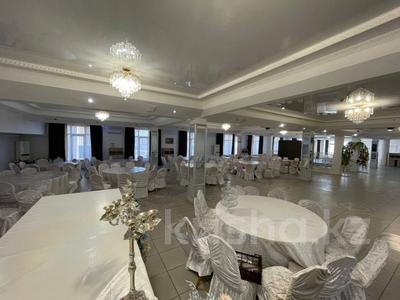 Еркін, қоғамдық тамақтану орны · 450 м², бағасы: 3 млн ₸ в Актобе, мкр 12