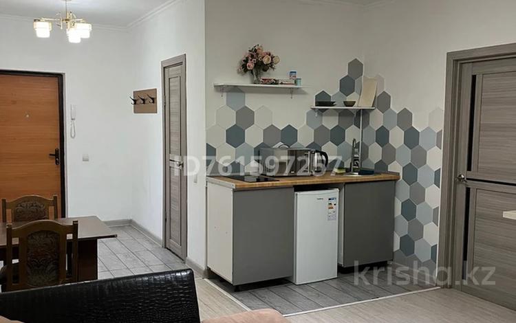 1-комнатная квартира · 44 м² · 10/17 этаж, Курмангазы — Центр за 2 000 ₸ в Уральске — фото 3