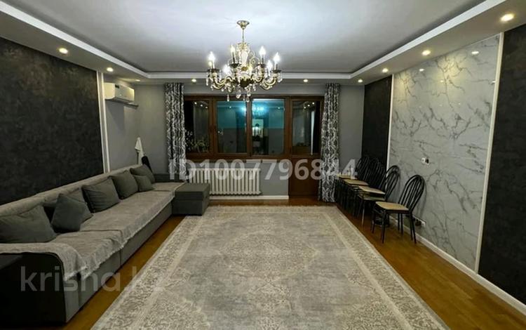 2-комнатная квартира · 82 м² · 3/5 этаж, мкр Думан-2 за 320 000 ₸ в Алматы, Медеуский р-н — фото 2