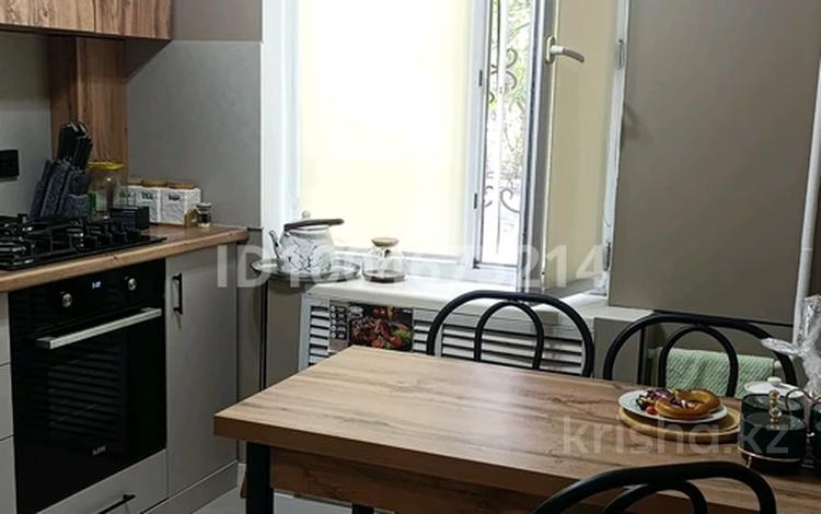 3-комнатная квартира · 67 м² · 1/4 этаж, мкр №12 за 45 млн ₸ в Алматы, Ауэзовский р-н — фото 2