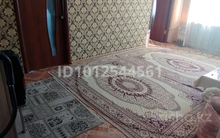 4-бөлмелі пәтер · 70 м² · 5/5 қабат, авангард 74 18 — ряд технодом, школа, садик , рынок коктем, детс.бальница, бағасы: 17 млн ₸ в Атырау, мкр Авангард-3 — фото 3