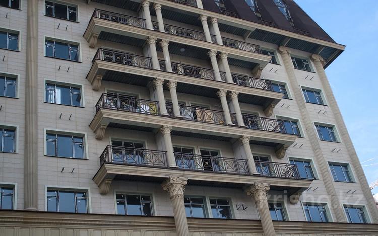 3-комнатная квартира · 138.4 м², Омаровой 35/1 за ~ 99.2 млн 〒 в Алматы, Медеуский р-н — фото 6