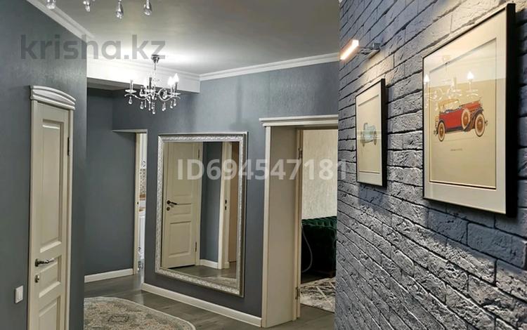 3-комнатная квартира · 105 м² · 2/5 этаж, мкр. Алтын орда, Батыс 2 микрорайон 4г за 47 млн ₸ в Актобе — фото 2