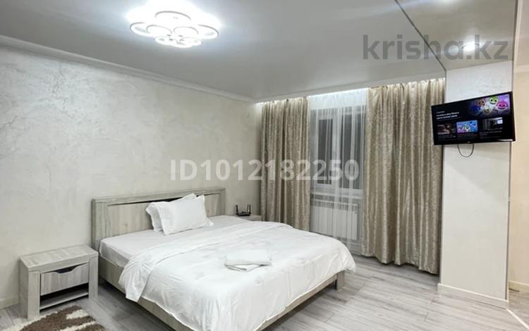 1-бөлмелі пәтер · 40 м² · 4/5 қабат, Казыбек би 103 — Казыбек би-Абая, Гастроном, бағасы: 13 000 ₸ в Таразе — фото 2