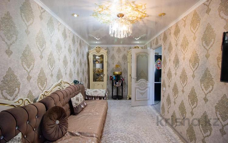 2-комнатная квартира, 39 м², 3/3 этаж, акын сара за 11 млн 〒 в Талдыкоргане — фото 2