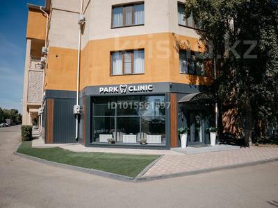 Медорталықтар мен дәріханалар · 250 м², бағасы: 198 млн ₸ в Актобе, мкр. Алтын орда