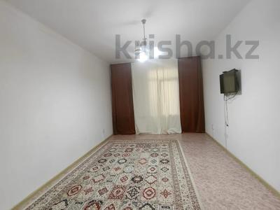 2-бөлмелі пәтер · 48.3 м² · 2/5 қабат, мкр. Алтын орда, Тауелсиздик, бағасы: 18 млн ₸ в Актобе