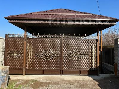 Отдельный дом • 5 комнат • 165 м² • 10 сот., Саламатова за 49 млн 〒 в Батане
