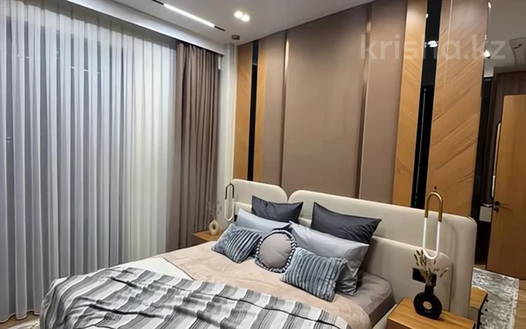 3-бөлмелі пәтер · 120 м² · 8 қабат, Аль-Фараби 41, бағасы: 1.2 млн ₸ в Алматы, Бостандыкский р-н — фото 2
