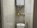 2-бөлмелі пәтер · 43.7 м² · 1/5 қабат, Строителеи 22 18, бағасы: 9 млн ₸ в Аксу — фото 2