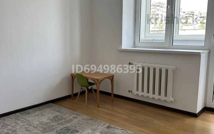 3-комнатная квартира · 90 м² · 5/5 этаж, Шевченко 5 — Зенкова 92 за 110 млн ₸ в Алматы, Медеуский р-н — фото 2