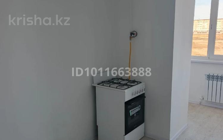 2-бөлмелі пәтер · 60 м² · 1/5 қабат, Зачаганск пгт ш/а., Пгт Зачаганск 4мкр 15/1, бағасы: 30 млн ₸ в Уральске, мкр. Зачаганск пгт — фото 2