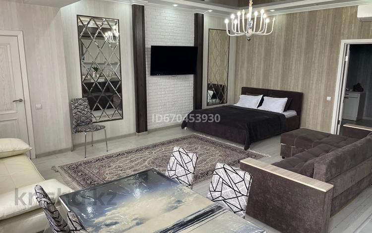 2-бөлмелі пәтер · 100 м² · 10/10 қабат, Гагарина 309, бағасы: 30 000 ₸ в Алматы, Бостандыкский р-н — фото 42