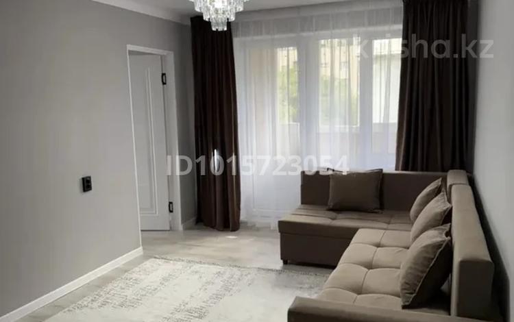 2-бөлмелі пәтер · 43 м² · 5/5 қабат, Алмагүл ш/а. 132, бағасы: 40 млн ₸ в Алматы, Бостандыкский р-н — фото 2