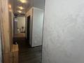3-комнатная квартира · 63 м² · 1/5 этаж, Пришахтинск, 21й микрорайон 25 за 14 млн ₸ в Караганде, Алихана Бокейханова р-н
