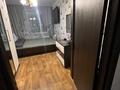 3-комнатная квартира · 63 м² · 1/5 этаж, Пришахтинск, 21й микрорайон 25 за 14 млн ₸ в Караганде, Алихана Бокейханова р-н — фото 4