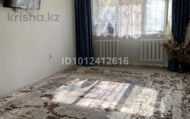 2-бөлмелі пәтер · 47 м² · 1/60 қабат, мкр №1 60 — Жубанова Правда, бағасы: 27.5 млн ₸ в Алматы, Ауэзовский р-н — фото 2