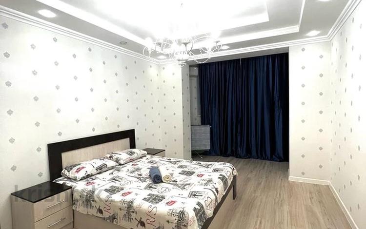 2-комнатная квартира, 77 м², 18/20 этаж помесячно, 17-й мкр 5