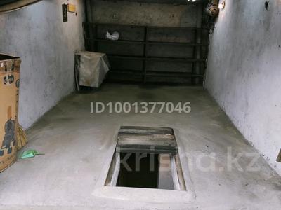 Гаражи и паркинги в Алматы: Гараж · 16.8 м² · мкр №9 за 4 млн 〒 Гараж · 16.8 м² · мкр №9 за 4 млн 〒 в Алматы, Ауэзовский р-н
