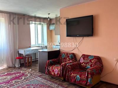 2-бөлмелі пәтер · 55 м² · 4/4 қабат, Шевченко — Назарбаева, бағасы: 9 000 〒 в Талдыкоргане