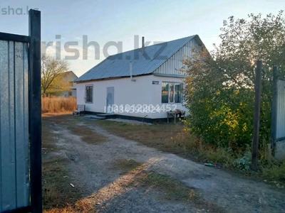 Отдельный дом · 4 комнаты · 56.8 м² · 10 сот., ул. Еламан 12 за 25 млн ₸ в Талдыкоргане, военный городок Улан